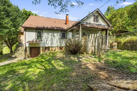 1277 Henson Cove Rd, Canton, NC 28716