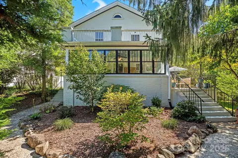 75 Lakewood Dr, Asheville, NC 28803