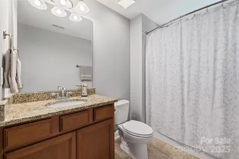 Bath - 559 Daventry Ct, Clover, SC 29710 photo 3 of 3