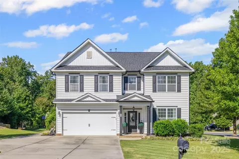 559 Daventry Ct, Clover, SC 29710