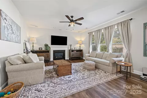 Living - 559 Daventry Ct, Clover, SC 29710 photo 2 of 2