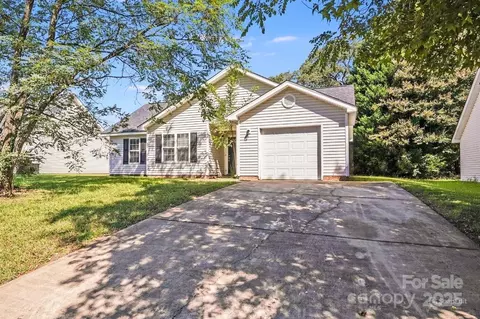 1629 Hudson Graham Ln, Charlotte, NC 28216