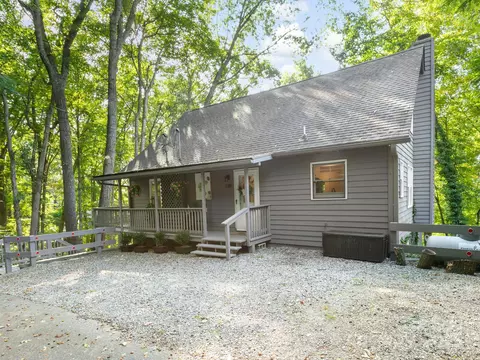 139 Kammerer Dr, Waynesville, NC 28785