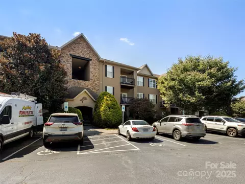 181 Brickton Village 103 Cir #103, Fletcher, NC 28732
