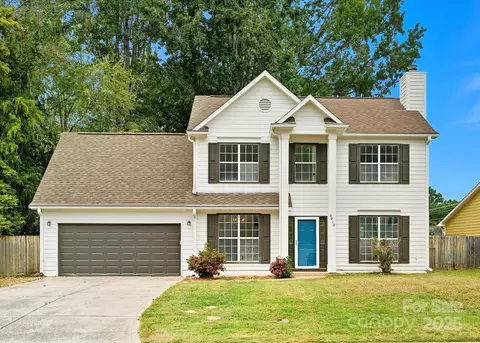 5010 Poplar Glen Dr, Matthews, NC 28104