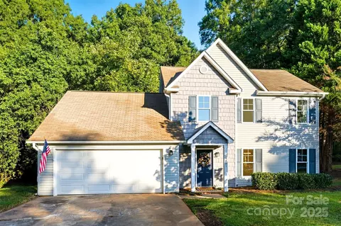 19701 Swiss Stone Ln, Cornelius, NC 28031