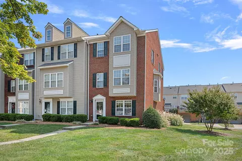 9204 Washam Potts Rd, Cornelius, NC 28031