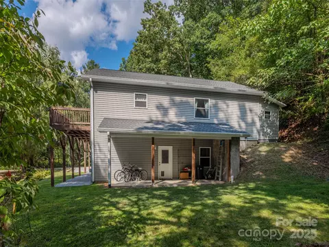 Exterior - 26 Azalea Dr, Clyde, NC 28721 photo 8 of 10