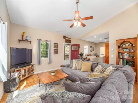 Living - 26 Azalea Dr, Clyde, NC 28721 photo 3 of 3