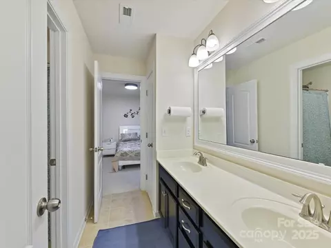 Bath - 9890 Travertine Trl, Davidson, NC 28036 photo 3 of 5