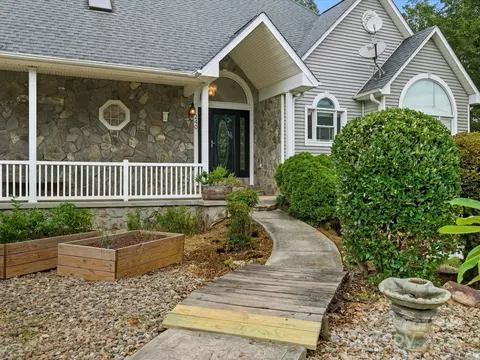 240 Petty Rd, Gastonia, NC 28056