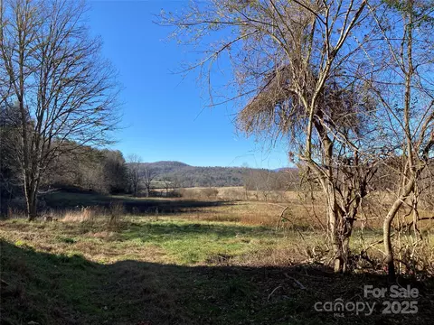 280 Merle Farm Ln, Pisgah Forest, NC 28768