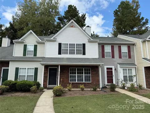 2122 Preakness Ct, Charlotte, NC 28273