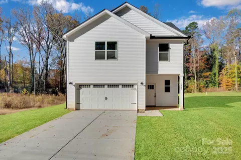 3545 Lake Rd, Charlotte, NC 28269
