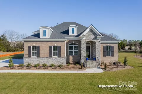 402 Turtleback Rdg, Matthews, NC 28104