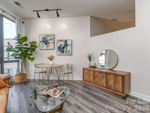 525 E Sixth 407 St #407, Charlotte, NC 28202
