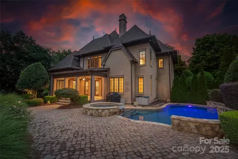 18843 Flat Shoals Dr, Cornelius, NC 28031