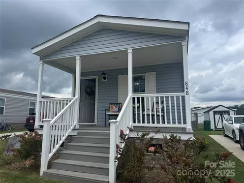 848 Lookout Dr, Spartanburg, SC 29306