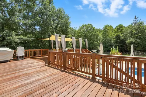 Exterior - 197 Ormand Rd, York, SC 29745 photo 6 of 15