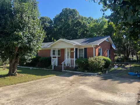 1642 Amber Ln, Rock Hill, SC 29732