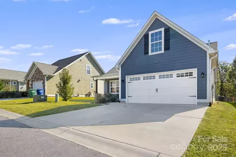 40 Hyde Park Pl, Arden, NC 28704