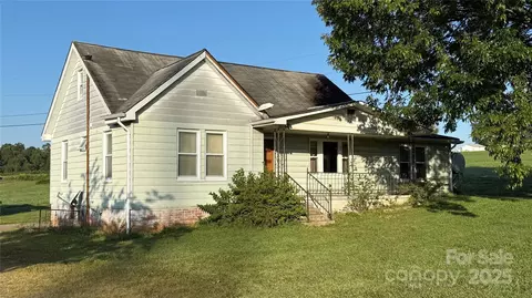 5872 Fisher Davis Rd, Morganton, NC 28655
