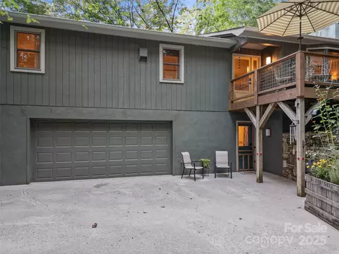 197 Tip Top Rd, Brevard, NC 28712 photo 3