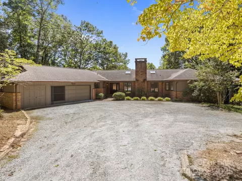 831 Hooper Creek Rd, Tryon, NC 28782