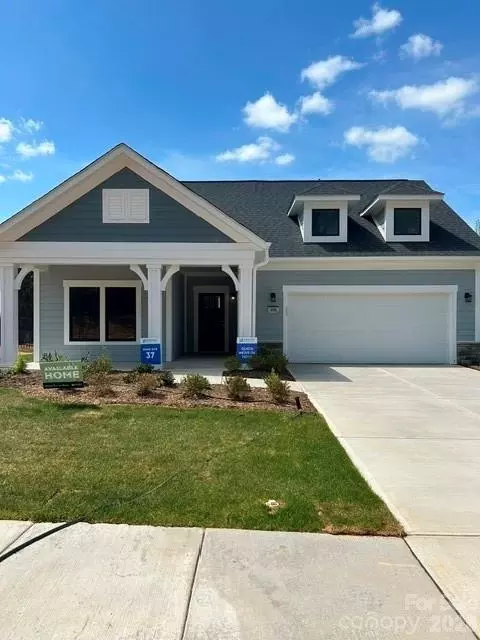 3048 Five Creek Rd, Charlotte, NC 28213