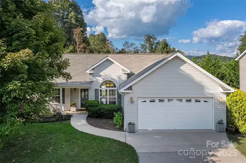 20 Ridgeland Ln, Asheville, NC 28805
