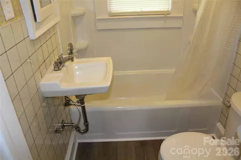 Bath - 1720 Bumgarner Dr, Morganton, NC 28655 photo 2 of 2