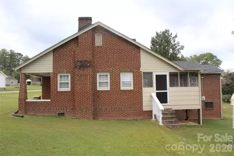 Exterior - 1720 Bumgarner Dr, Morganton, NC 28655 photo 1 of 4