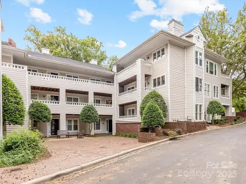 2715 Selwyn 31 Ave #31, Charlotte, NC 28209