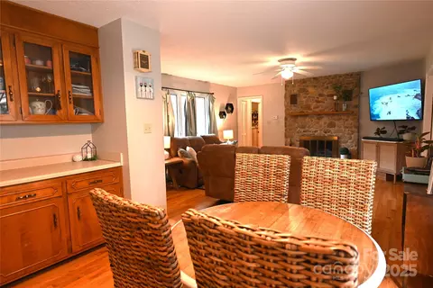 410 2nd Nw Ave NW, Conover, NC 28613 photo 9