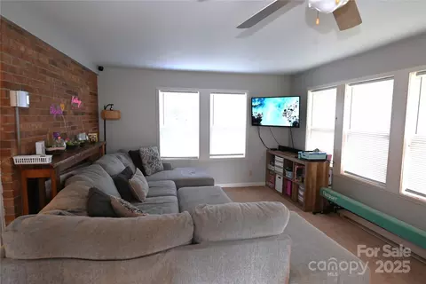 410 2nd Nw Ave NW, Conover, NC 28613 photo 15