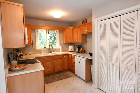 410 2nd Nw Ave NW, Conover, NC 28613 photo 7