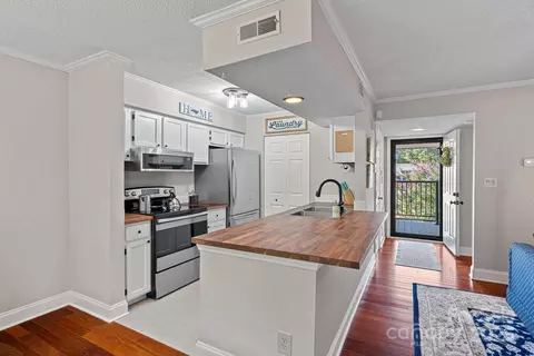11017 Running Ridge Rd, Charlotte, NC 28226
