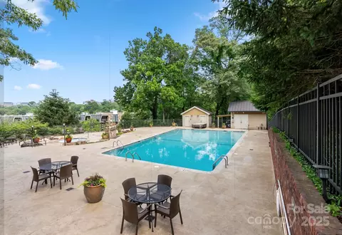 114 Bowling Park Rd, Asheville, NC 28803