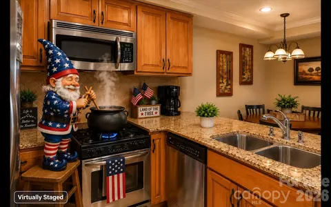 114 Bowling Park Rd, Asheville, NC 28803