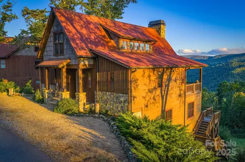 180 Eagle Village 11 Cir #11, Banner Elk, NC 28604