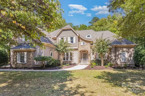 2624 Brook Hollow Rd, Charlotte, NC 28270