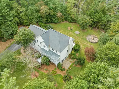 6 Dogwood Ln, Fletcher, NC 28732