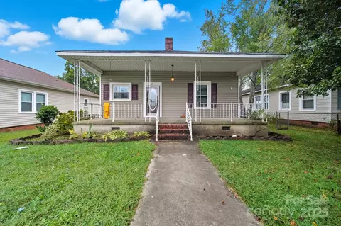 13 Maple Ave, Gastonia, NC 28054