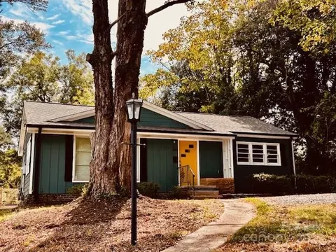 521 6th Sw Ave SW, Hickory, NC 28602