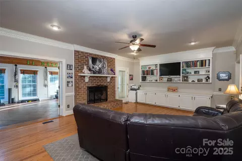 Living - 124 Windsor Greene Dr, Monroe, NC 28110 photo 4 of 4