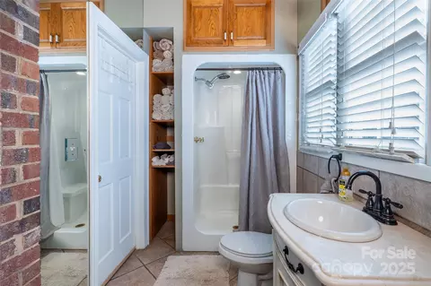 Bath - 124 Windsor Greene Dr, Monroe, NC 28110 photo 6 of 6
