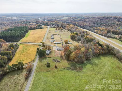 View/Area - 516 Lake Mullis Rd, Harmony, NC 28634 photo 5 of 9