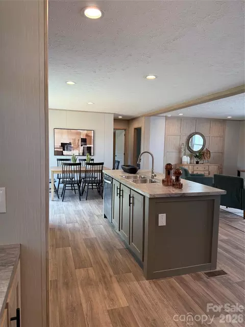 Kitchen - 516 Lake Mullis Rd, Harmony, NC 28634 photo 3 of 4