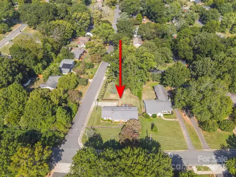 View/Area - 5748 Farmbrook Dr, Charlotte, NC 28210 photo 1 of 3