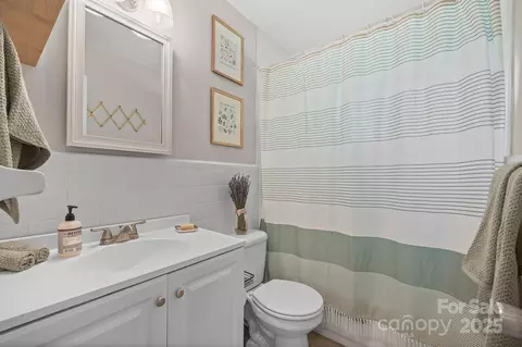 Bath - 5748 Farmbrook Dr, Charlotte, NC 28210 photo 2 of 2